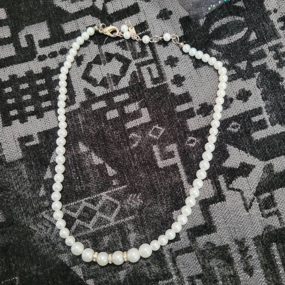 Pearl necklace
